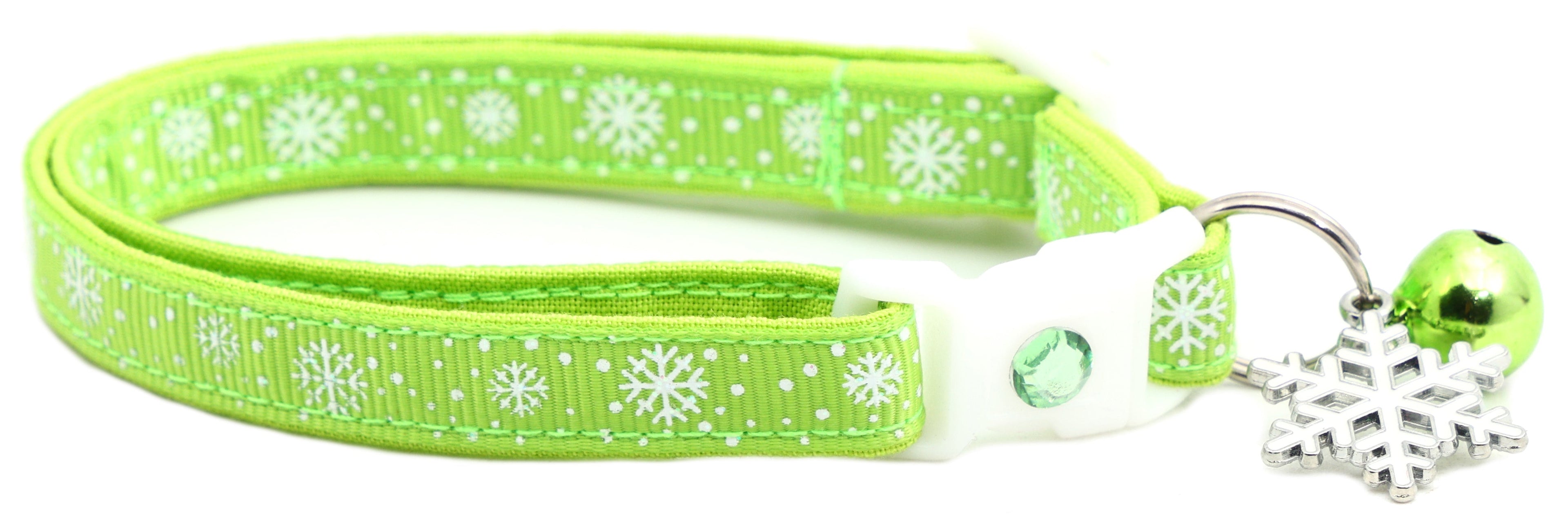 Snow Flurries Breakaway Cat Collar-4