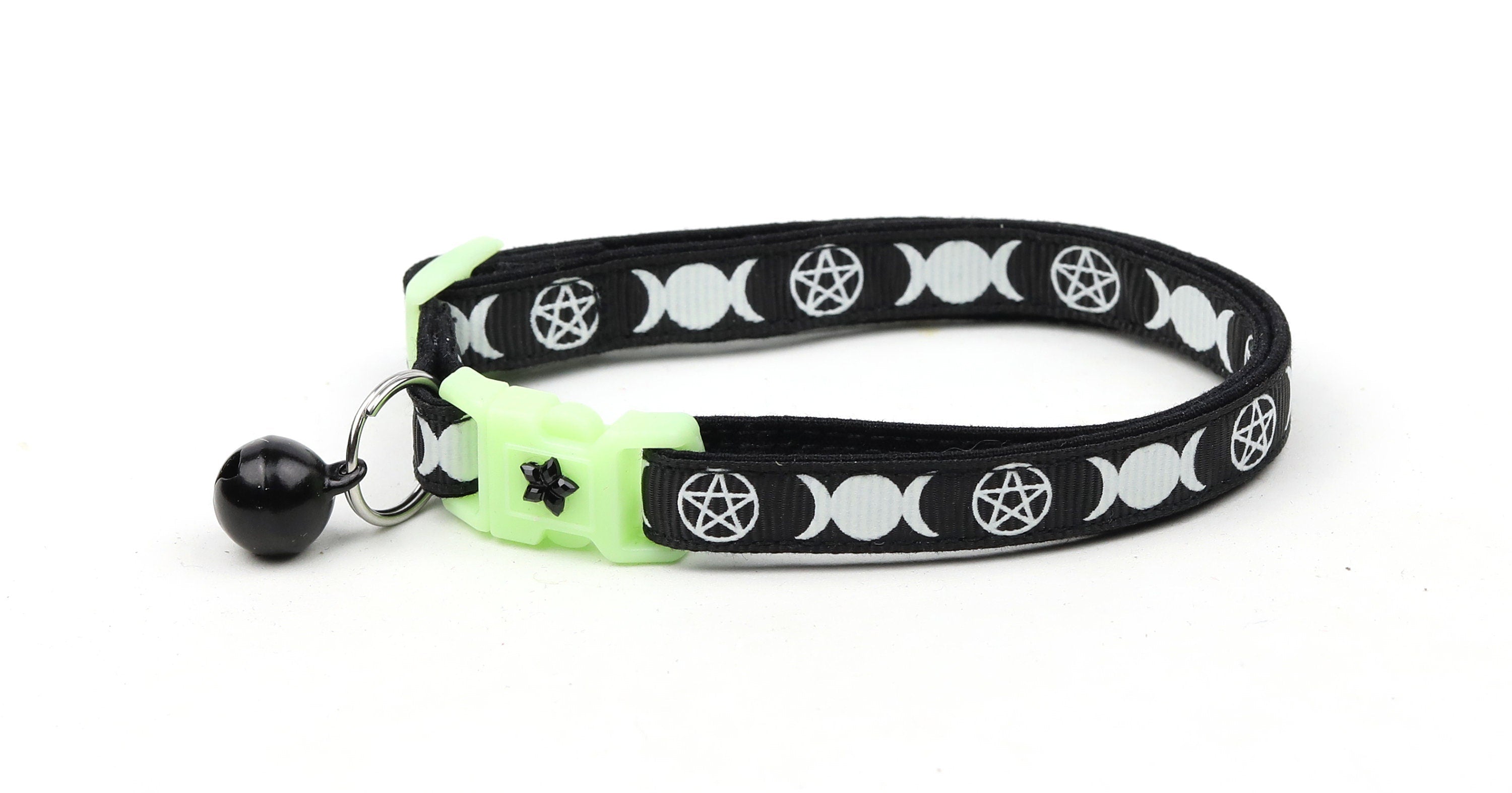 Witch's Familiar on Black Cat Collar-3