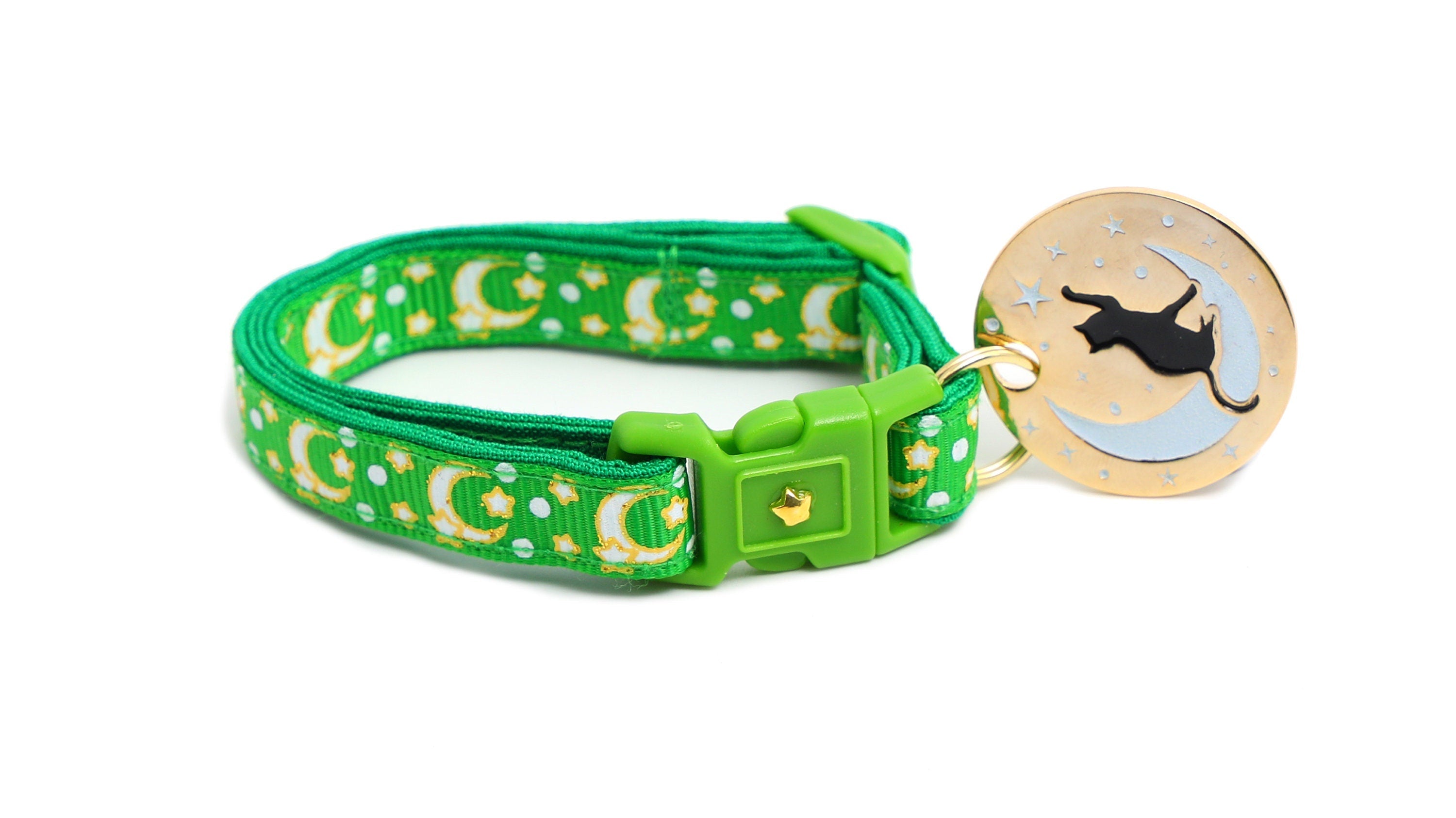 Gold Moons and Stars on Kelly Green Cat Collar-1