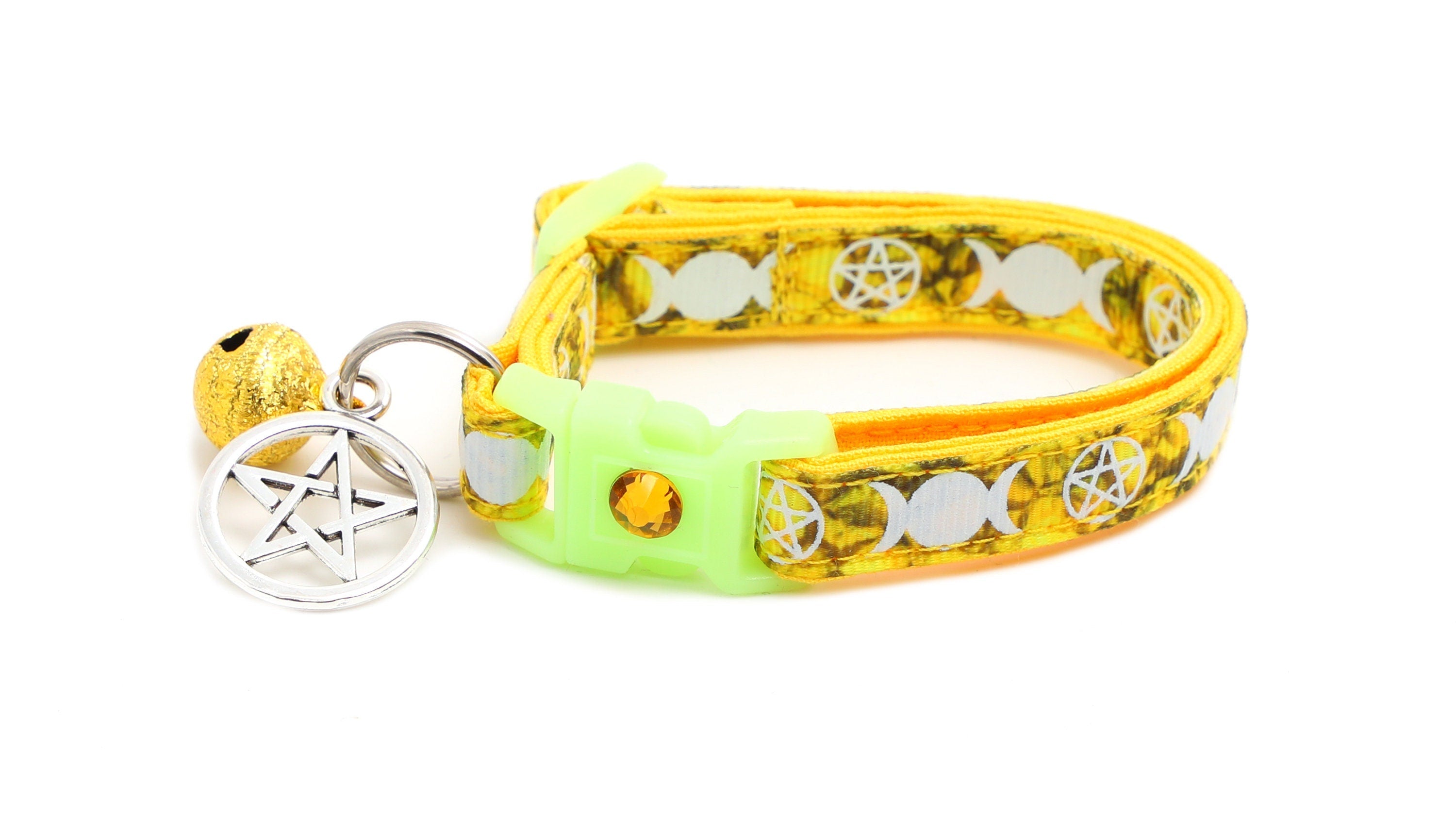 Witch's Familiar on Topaz Cat Collar-5