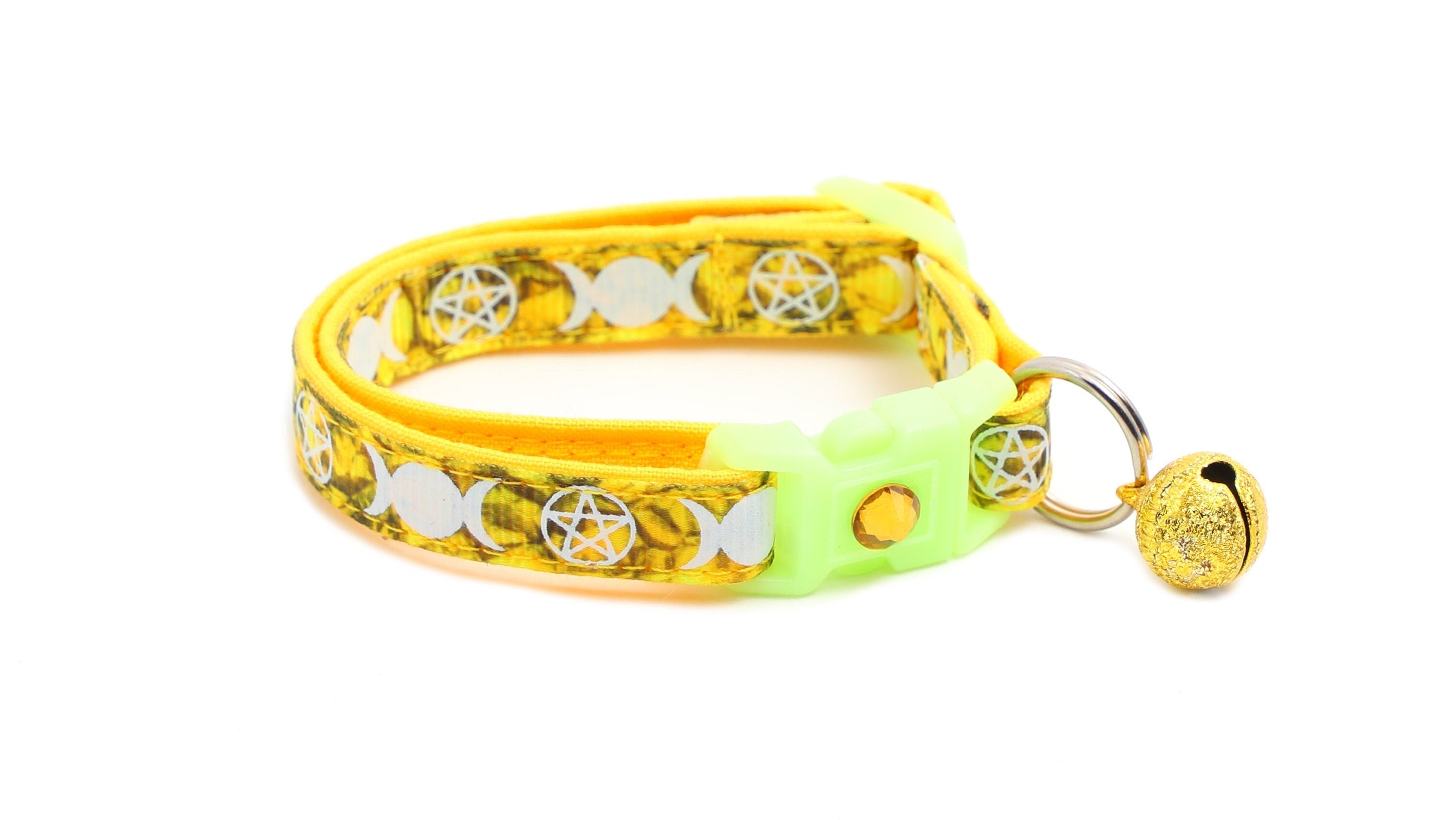 Witch's Familiar on Topaz Cat Collar-0