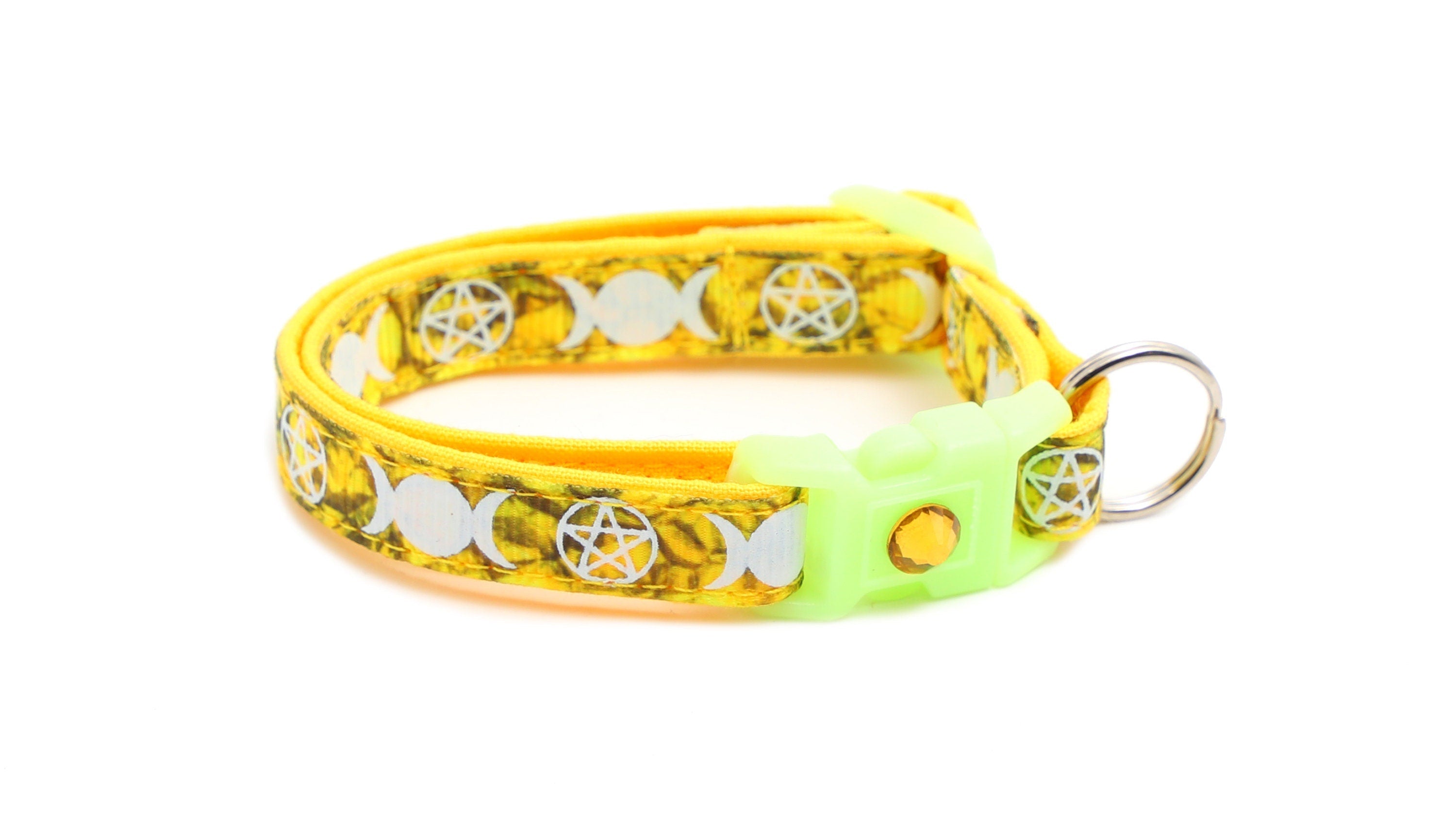 Witch's Familiar on Topaz Cat Collar-6